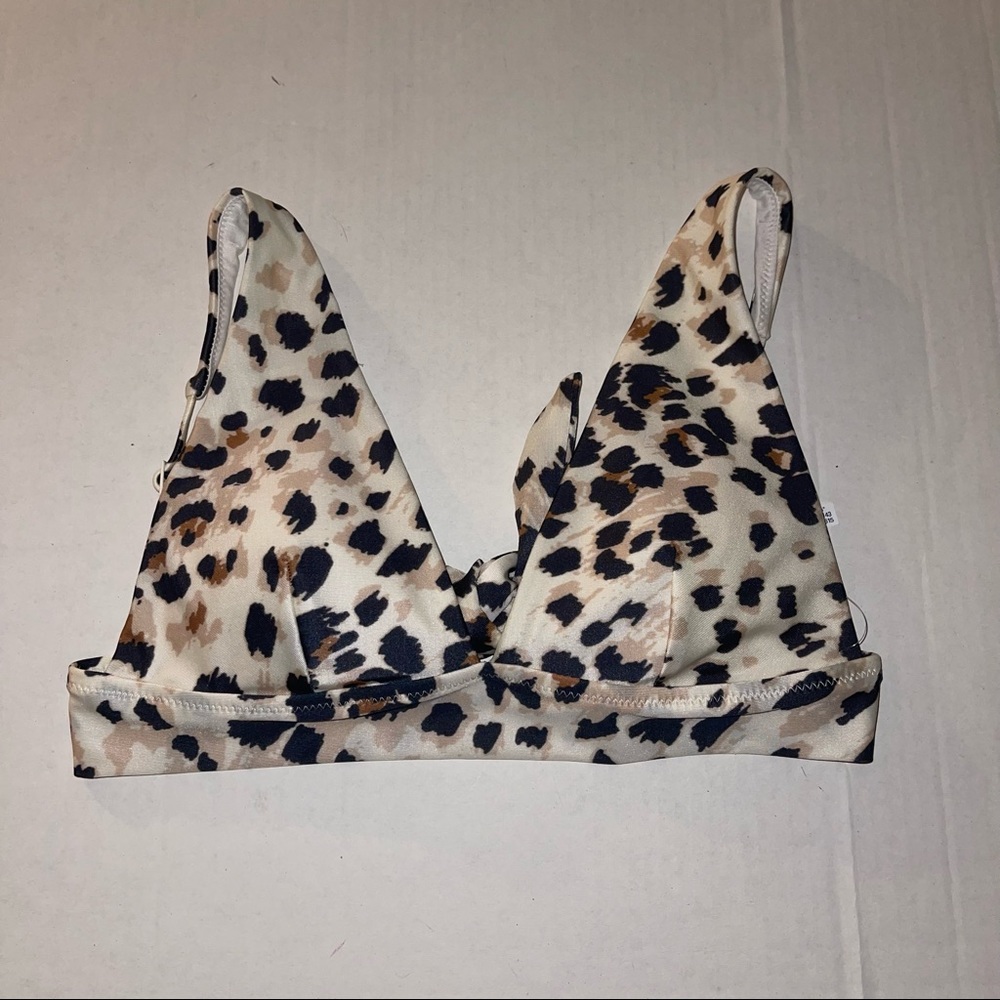 NWOT aerie triangle plunge cheetah bikini top